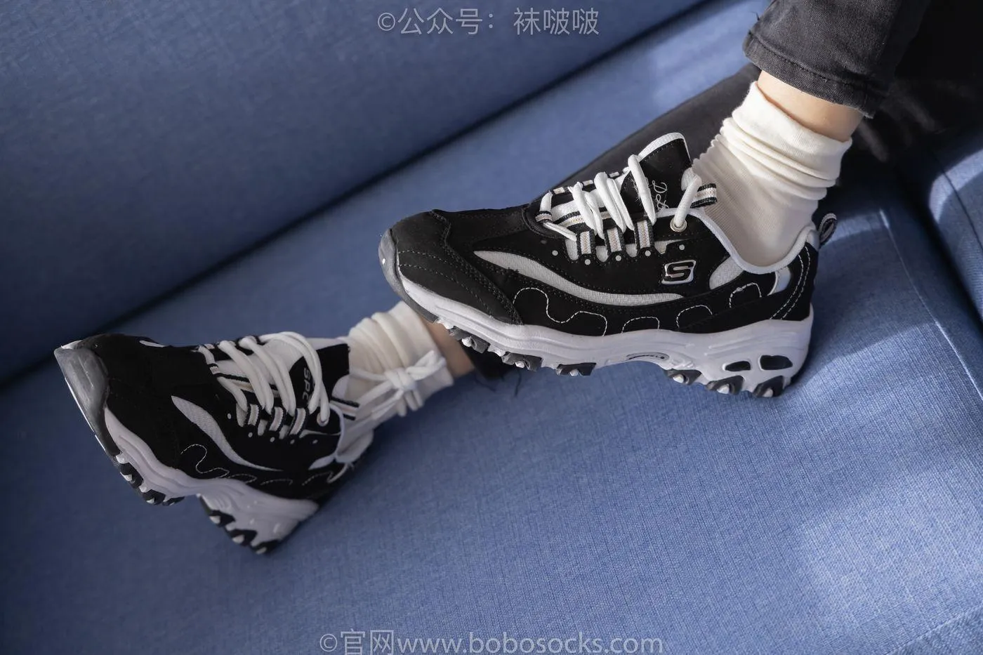 [BoBoSocks袜啵啵]NO.055 稚予-斯凯奇运动鞋、白棉袜、黑棉袜 [139P]插图9